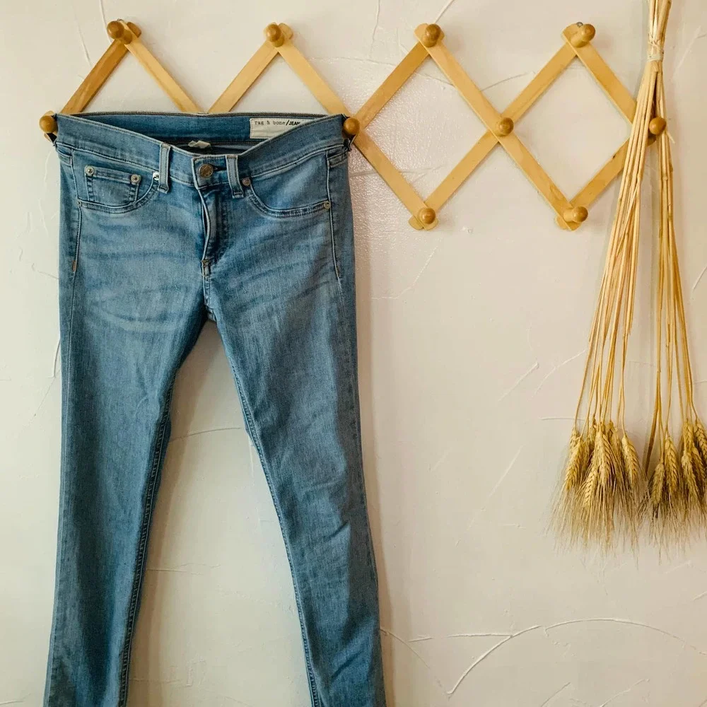 Rag & Bone Raw Hem Frayed Cuff Skinny Jeans in Blue Cln Birdie Skinny Jeans - Picture 2 of 6